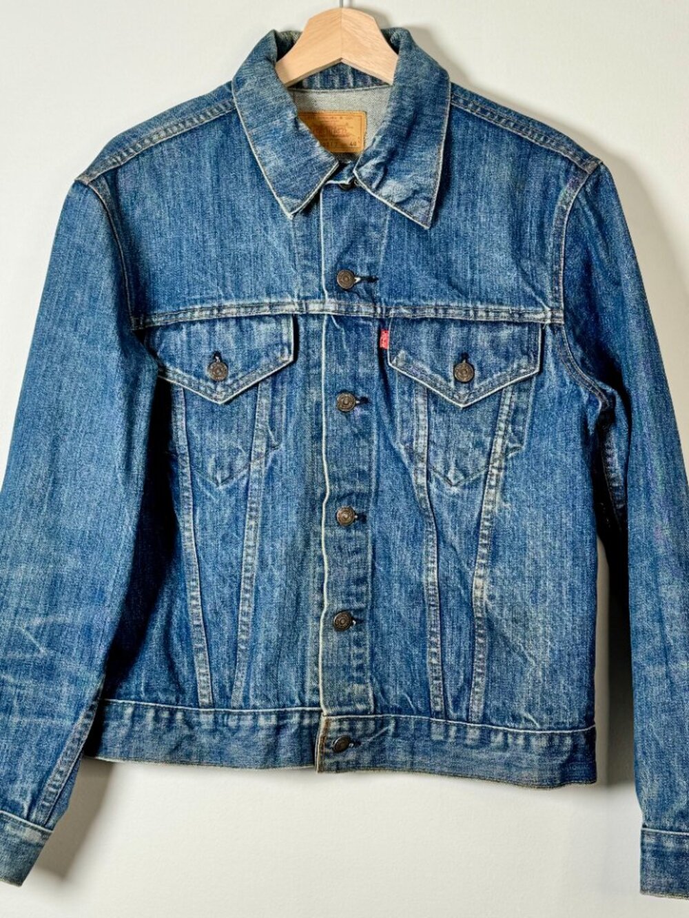 Vintage Levi's Type III Trucker Denim Jacket Model 70505-0217 Sz 40 - Picture 2 of 7